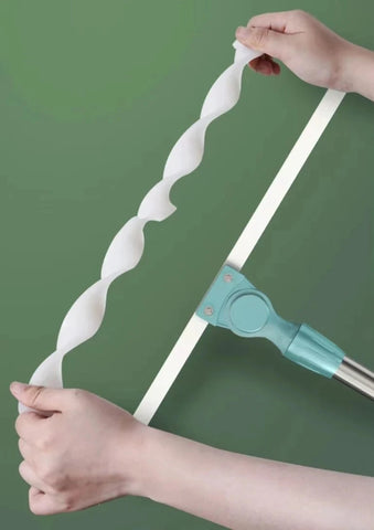 RodoMax - Rodo Mágico com Lâmina de Silicone Dupla Função - Roda e Varre